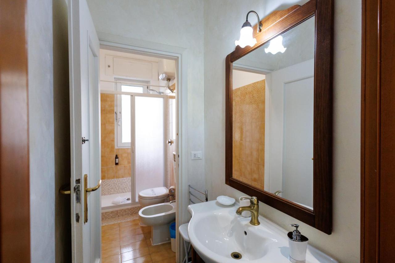 Casa Vittoria Di San Martino Affittacamere جنوة المظهر الخارجي الصورة